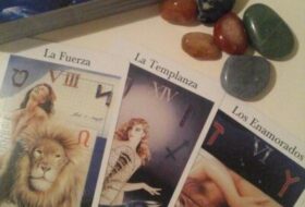 Viaje a Través del Tarot